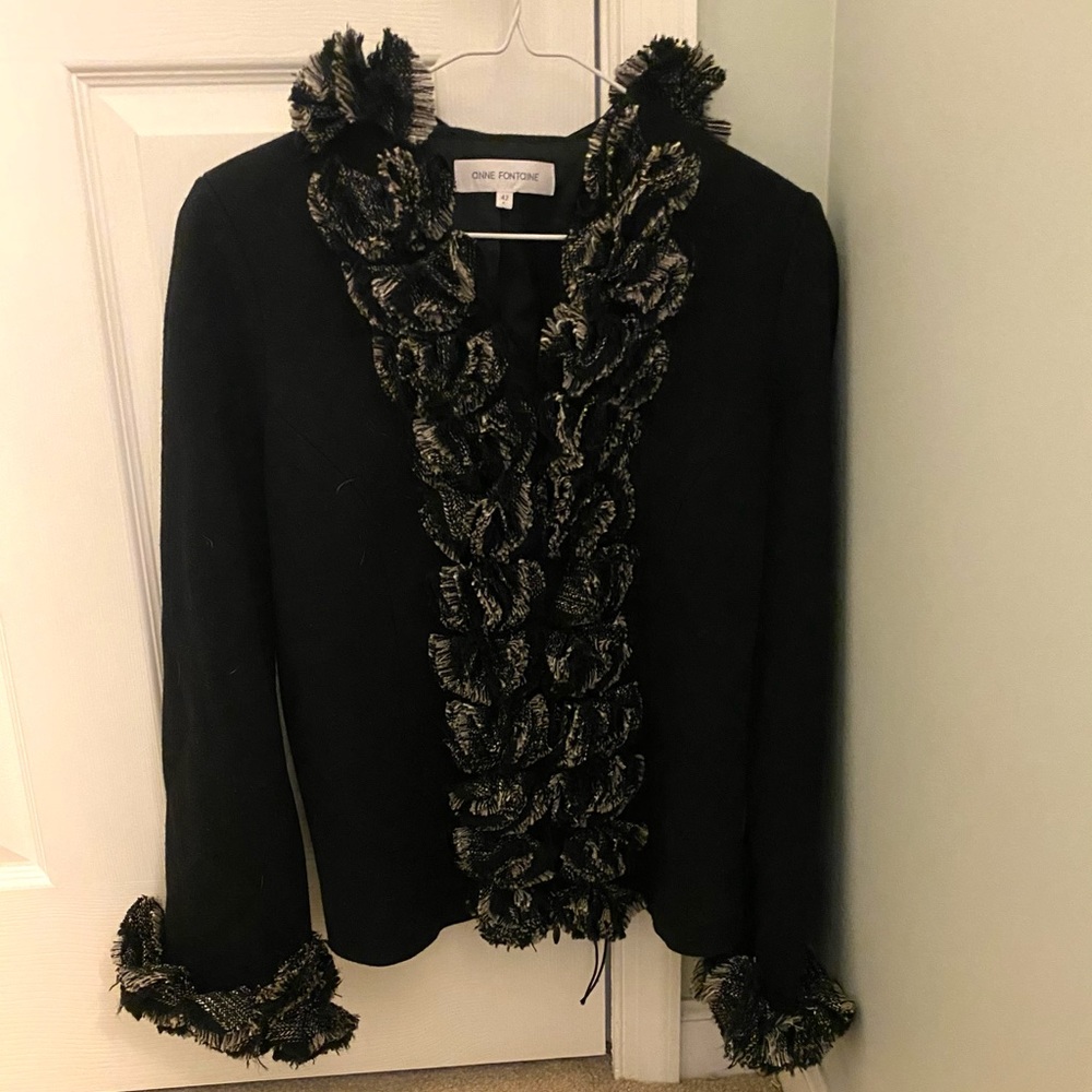 ANNE FONTAINE BLACK RUFFLED BLACK AND WHITE COAT
